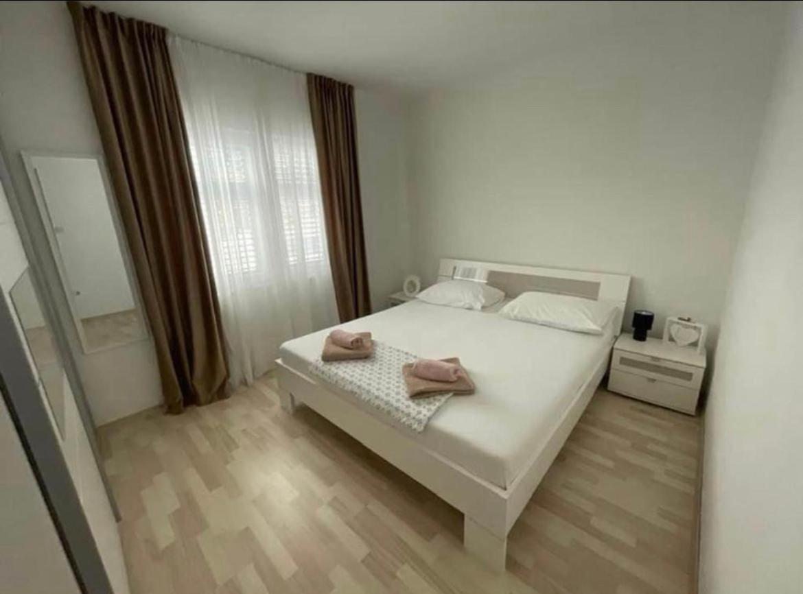 Apartman Kurtov Apartment Pakoštane Exterior foto